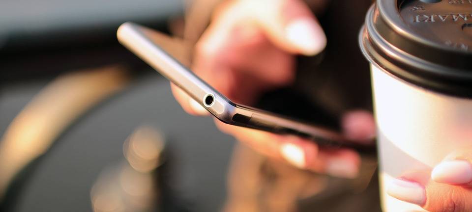 Mehr Leverkusener Frauen suchen Hilfe wegen digitaler Gewalt